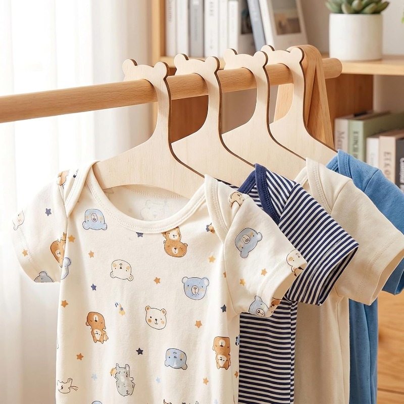 Wieszak na ubranka dla niemowl – Baby Nursery Hangers recenzja i cena