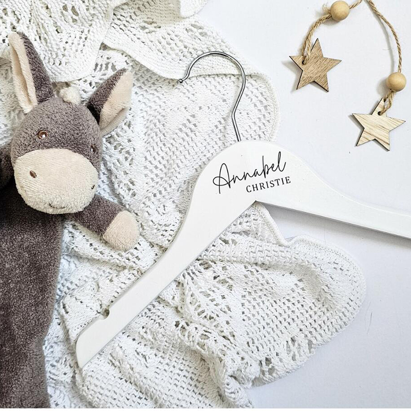 Spersonalizowany wieszak dla d – Baby Nursery Outfits recenzja i cena
