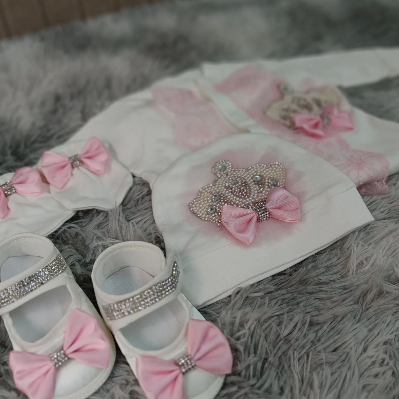 Welcome Home Baby Romper Mitte – Baby Nursery Outfits recenzja i cena