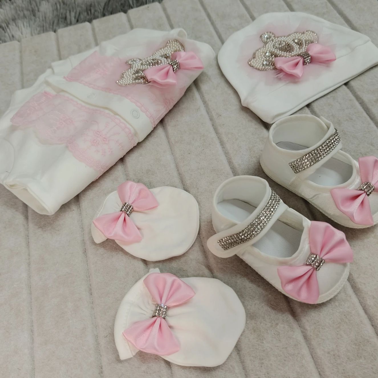 Welcome Home Baby Romper Mitte – Baby Nursery Outfits recenzja i cena