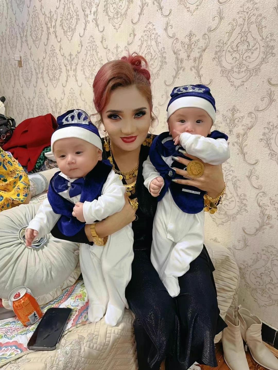 Zestaw strojów dla niemowląt R – Baby Nursery Outfits recenzja i cena